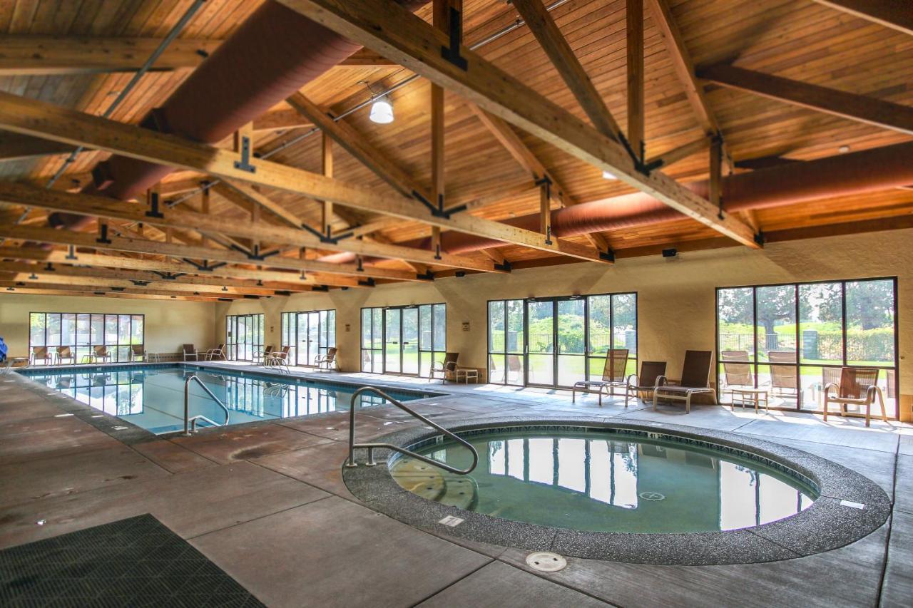 Eagle Crest Family Retreat Villa Redmond Luaran gambar